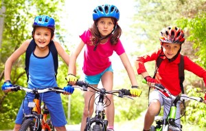  Cum il inveti pe cel mic sa foloseasca bicicleta pentru copii?